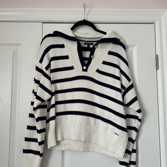 Nautica Blue and White V-Neck Sweater - Picture 1 of 4